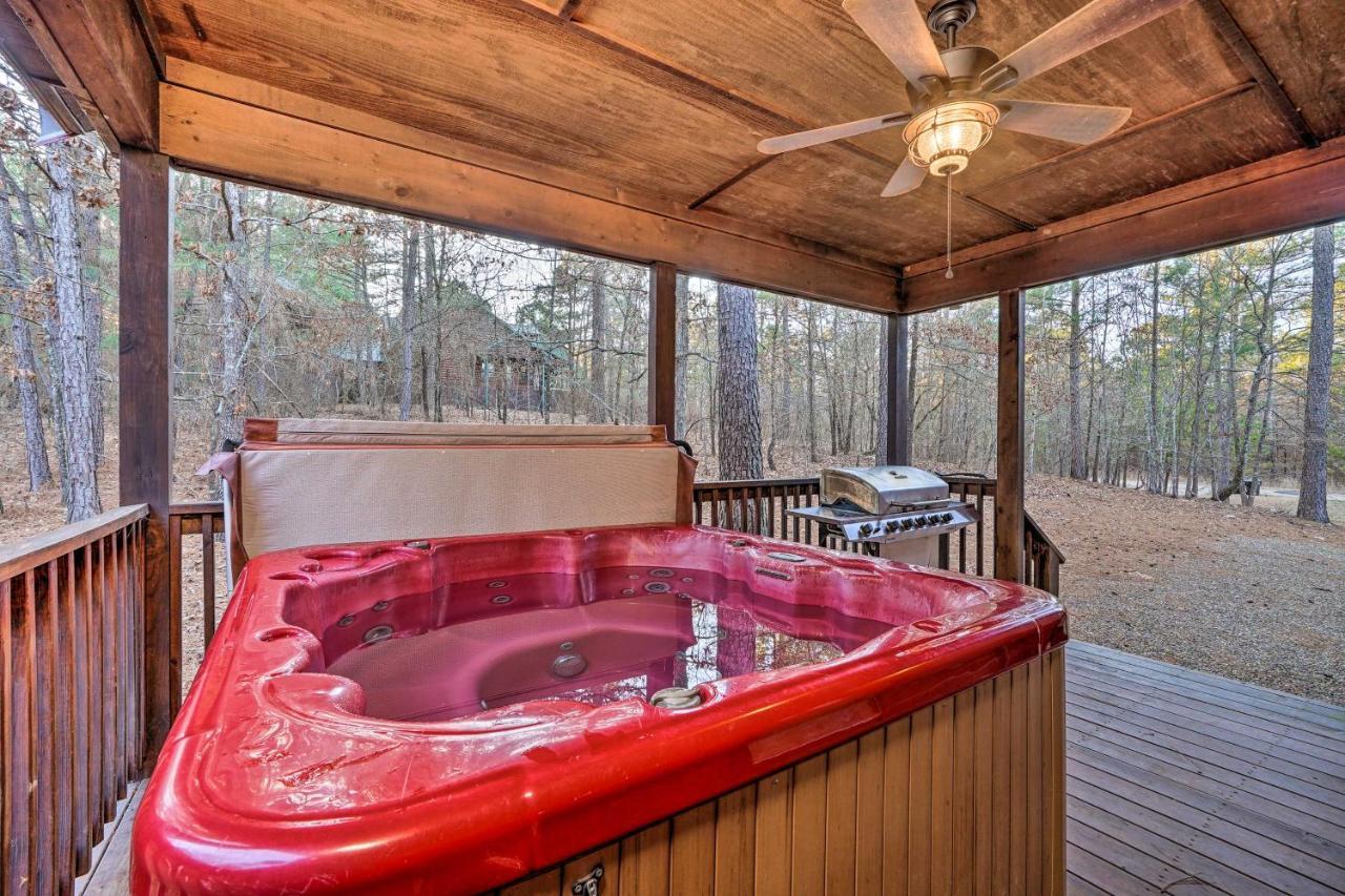 Broken Bow Cabin With Deck, Hot Tub And Fire Pit! Dış mekan fotoğraf
