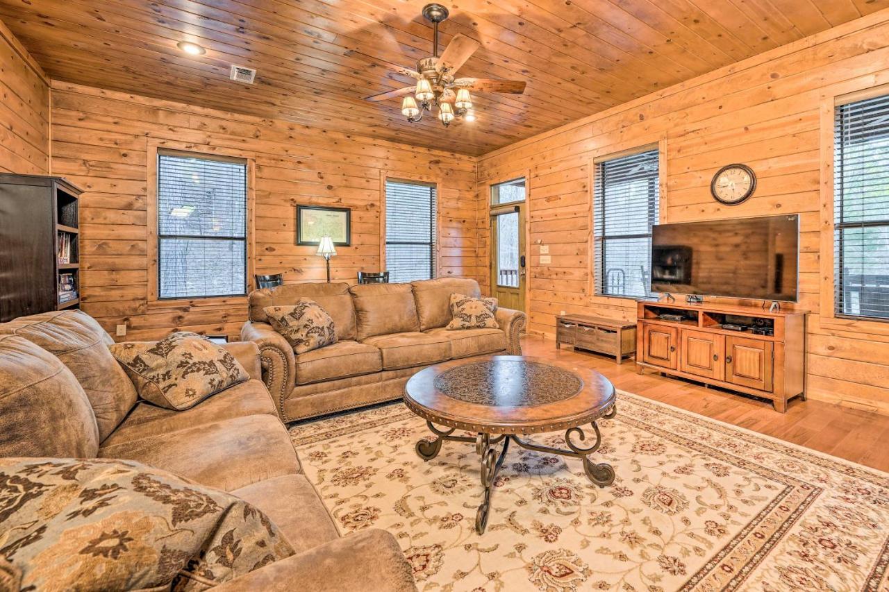 Broken Bow Cabin With Deck, Hot Tub And Fire Pit! Dış mekan fotoğraf
