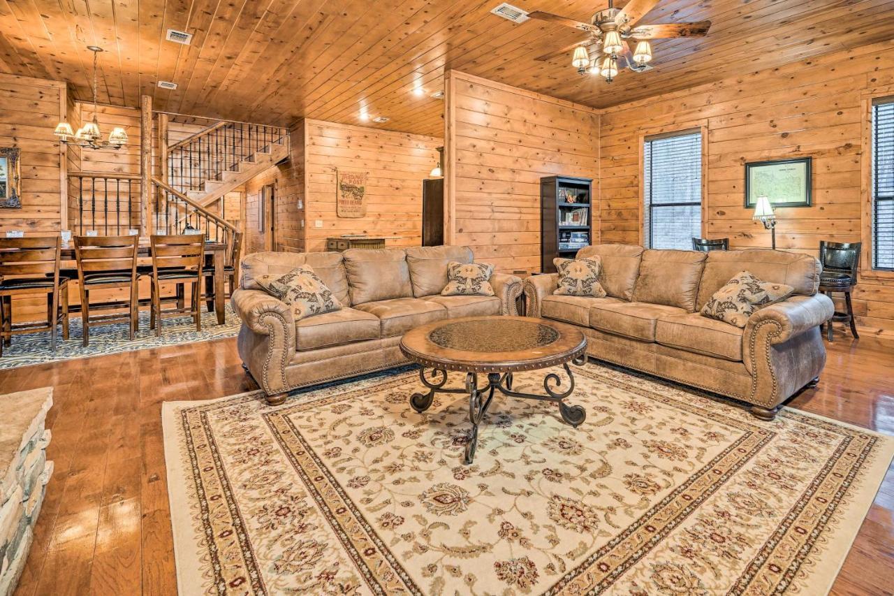 Broken Bow Cabin With Deck, Hot Tub And Fire Pit! Dış mekan fotoğraf