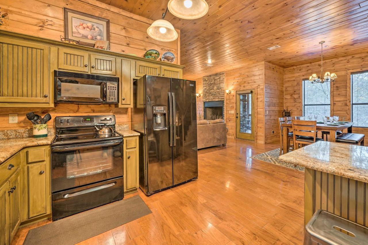 Broken Bow Cabin With Deck, Hot Tub And Fire Pit! Dış mekan fotoğraf