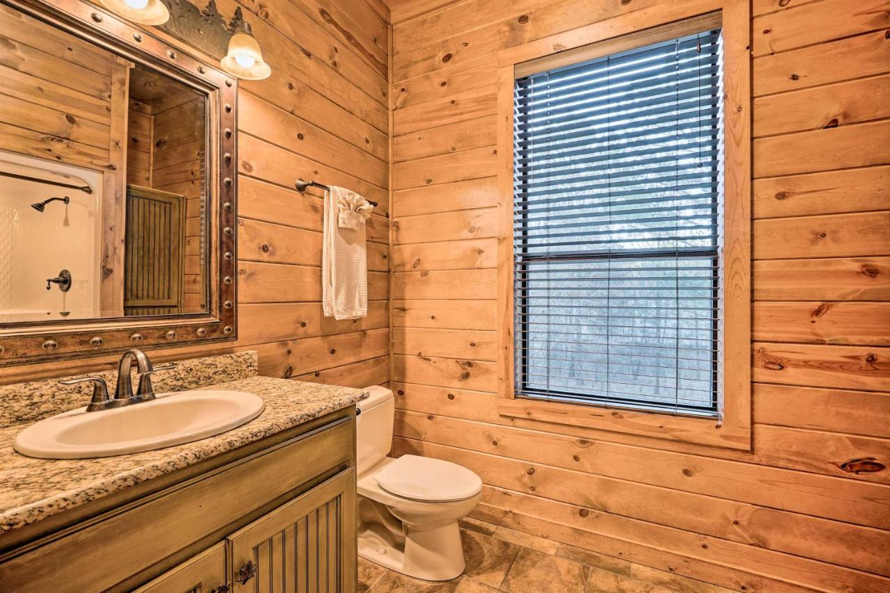 Broken Bow Cabin With Deck, Hot Tub And Fire Pit! Dış mekan fotoğraf