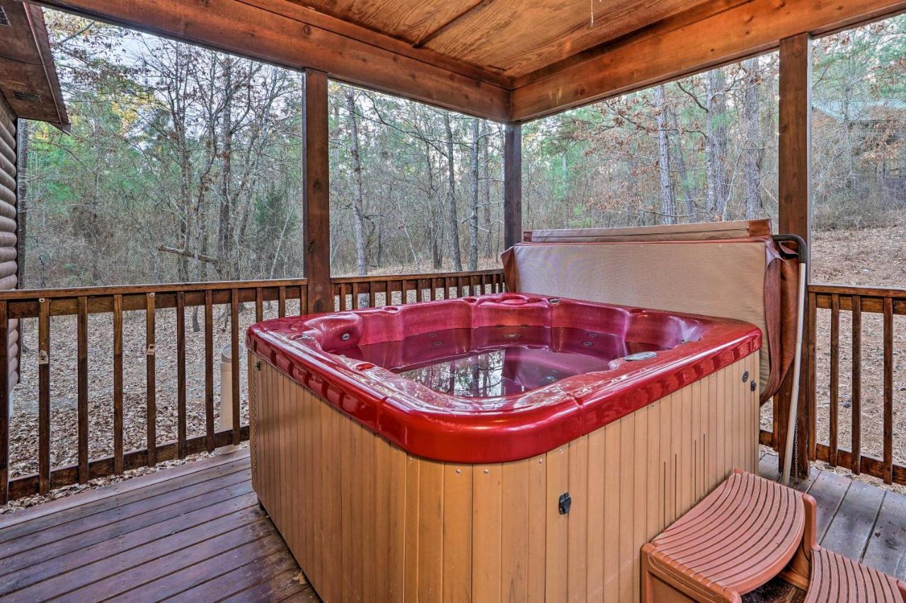 Broken Bow Cabin With Deck, Hot Tub And Fire Pit! Dış mekan fotoğraf
